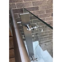 Système de garde-corps de balcon d'escalier en verre ACE Rampe d'araignée en acier inoxydable pour la construction de magasins de Foshan