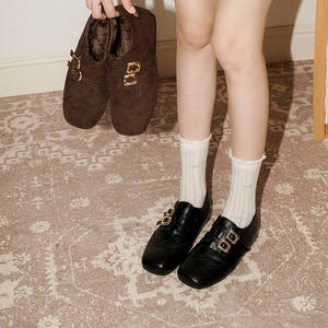 Женские лоферы Pear Xiaoqi в британском стиле с квадратным носком, на скрытой танкетке, с двойной пряжкой, на флисовой подкладке, однотонные, ретро, из кожи броги - Product Image 1