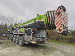 Grue sur camion d'occasion Zoomlion 500 tonnes, équipement de construction, grue d'occasion à vendre, configuration complète avec bras auxiliaire, en bon état - Product Image 4