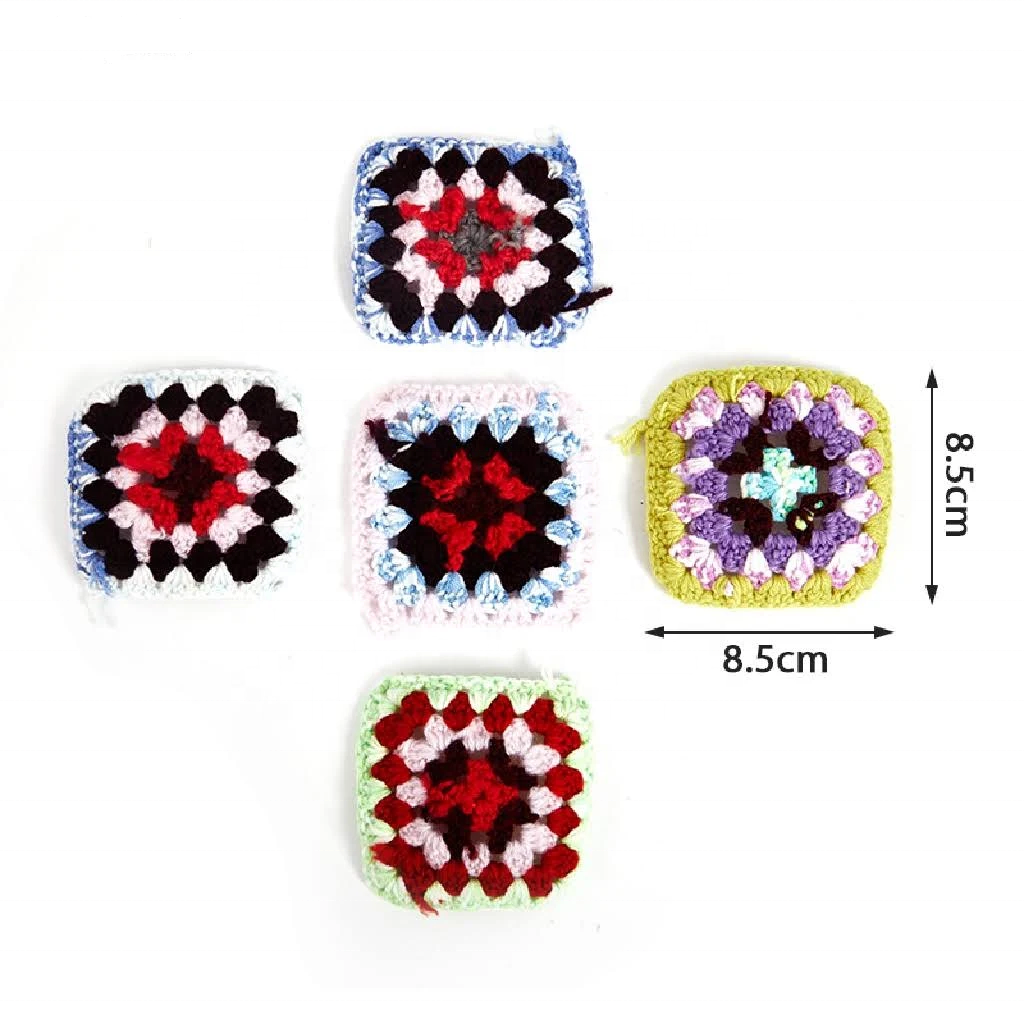 Женская футболка ручной работы с нашивкой и карманом