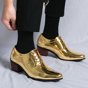 <span class=keywords><strong>Scarpe</strong></span> da <span class=keywords><strong>uomo</strong></span> con tacco alto a punta in <span class=keywords><strong>oro</strong></span> 46 stivali taglie forti <span class=keywords><strong>scarpe</strong></span> da festa in pelle sintetica Casual da <span class=keywords><strong>uomo</strong></span> - Product Image 2