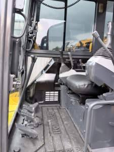 Vente Flash : Excavatrice Compacte Komatsu PC56 d'Occasion, Bien Entretenue, Petite Pelle Fiable pour le Marché Mondial - Product Image 3