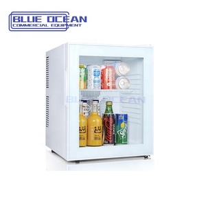 Vente en gros Mini réfrigérateur de table électrique avec présentoir à maquillage en plastique et en métal - Product Image 1