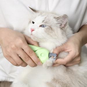 Tondeuse professionnelle KingHon de haute qualité pour animaux de compagnie avec lumière LED, coupe-ongles pour chats et chiens avec batterie, ciseaux à ongles sécurisés avec lumière LED - Product Image 3