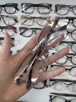 Assortiment de montures de lunettes optiques en acétate bicolores multicolores pour femmes, lot en stock pour les boutiques de détail
