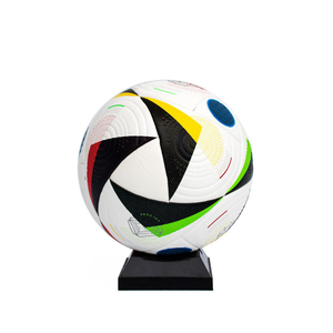 Ballon d'entraînement orange haute visibilité pour la pratique nocturne, les entraînements au crépuscule, les conditions de faible luminosité, les séances de football par temps brumeux - Product Image 1