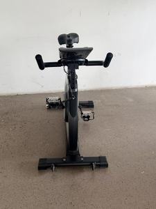 <span class=keywords><strong>Vélo</strong></span> d'appartement <span class=keywords><strong>à</strong></span> transmission par <span class=keywords><strong>courroie</strong></span> avec résistance magnétique réglable pour l'entraînement cardio - Product Image 4