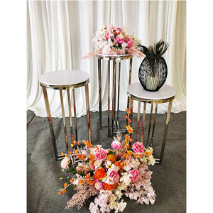 Plinthe personnalisée ronde en acier inoxydable doré de luxe de haute qualité pour la décoration d'événements de mariage - Product Image 1