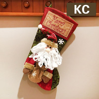 Chaussettes de Noël 2025 mignonnes en cuir et peluche à carreaux rouges et verts, motifs personnalisés Père Noël et Bonhomme de neige
