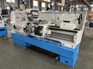 Tour à métaux conventionnel à banc horizontal à grande ouverture CA6150 de haute précision pour charges moyennes - Product Image 3