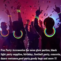 Bâtons fluorescents multicolores pour fête, 50/100 pièces, bâton lumineux coloré, bracelet lumineux flexible, fournitures de fête