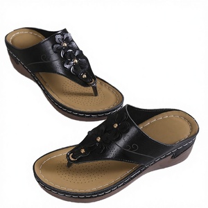 Nuevas Chanclas de Plataforma Grandes para Mujer con Decoración Floral, Antideslizantes, de Masaje, Suaves y Ligeras, con Suela de Goma - Product Image 2