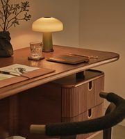 Lampe de table portable en verre vert