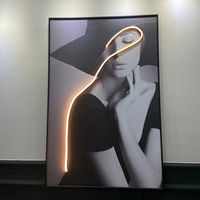 Peinture murale LED moderne de portrait de femme, impressions décoratives en noir et blanc avec cristaux, style tendance pour le salon