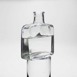 Botella de Vidrio Flint Única de Primera Calidad con Corcho para Whisky, Bandy, Vodka, Tequila, Ron y Ginebra, Precio de Fábrica, Gran Venta - Product Image 5