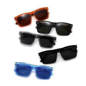 Gafas de Sol Cuadradas TR90 para Hombre, Lentes Polarizadas de PC con Protección UV400, Ideales para Conducir, Accesorio de Moda - Product Image 2