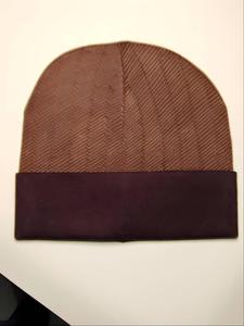 Modische Karo-Serie: Hochwertige Jacquard-Wintermütze aus 100% Wolle mit gesticktem Logo, Designer-Karomütze, Strickmütze - Product Image 5