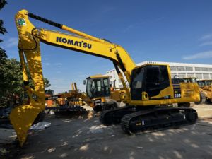 Excavadora Komatsu Usada, Original de Japón, Excavadora Komatsu 220, PC 200 220 240 Disponible - Product Image 2