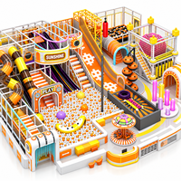 Structure de jeu intérieure personnalisée pour enfants : piscine à balles, toboggan en spirale, tunnel d'escalade, trampoline, carrousel