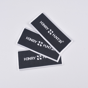 <span class=keywords><strong>Etiquetas</strong></span> <span class=keywords><strong>de</strong></span> tela personalizadas <span class=keywords><strong>para</strong></span> prendas <span class=keywords><strong>de</strong></span> vestir, <span class=keywords><strong>etiquetas</strong></span> tejidas plegables al centro <span class=keywords><strong>para</strong></span> pantalones y <span class=keywords><strong>ropa</strong></span>, compatibles con pedidos pequeños - Product Image 4