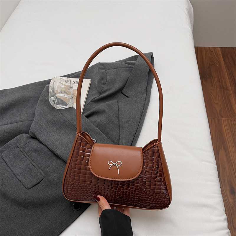 สีน้ำตาล