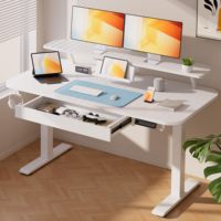 Bureau d'angle en L OEM avec 4 tiroirs en bois, table de bureau blanche avec 4 tiroirs en bois et prises intégrées pour le bureau à domicile