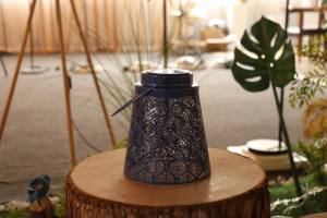 Lámpara <span class=keywords><strong>Solar</strong></span> de Jardín Exterior Resistente al Agua de 1xLED 5W Negra 180 °   Fuente de Luz Blanca Cálida, Lámpara <span class=keywords><strong>Solar</strong></span> de Jardín con 10000 Horas de Duración - Product Image 4