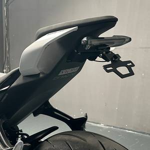 Soporte de matrícula <span class=keywords><strong>corto</strong></span> para motocicleta Chunfeng 675SS 675SR-R, guardabarros trasero plegable modificado con soporte para matrícula - Product Image 2