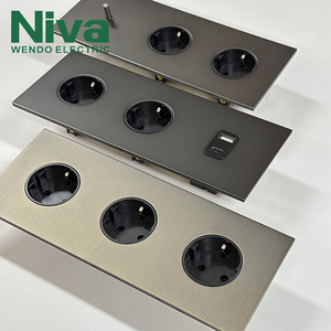 Prese Schuko Niva a 3 Uscite Standard EU, Pannello Moderno in Acciaio Inox, Scatola Rotonda Europea Francese, Soluzione Elettrica per la Casa - Product Image 4