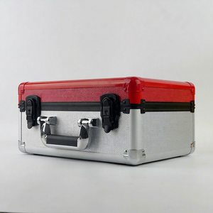 Estuche de Almacenamiento para Tarjetas de Aluminio con Cierre de Clip Rojo, Porta Tarjetas Deportivas de Primera Calidad - Product Image 1