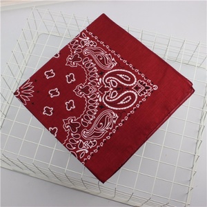 Bandana personnalisée avec motif sur mesure, foulard multifonctionnel pour la tête et le cou, directement de l'usine - Product Image 5
