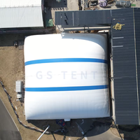 Couverture de terrain de football à dôme pneumatique pour tous les temps Structure de stade supportée par air gonflable