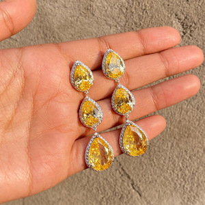 Orecchini Pendenti a Goccia con Zircone Giallo per Donne, Gioielli Scintillanti per Matrimoni ed Eventi Serali - Product Image 6