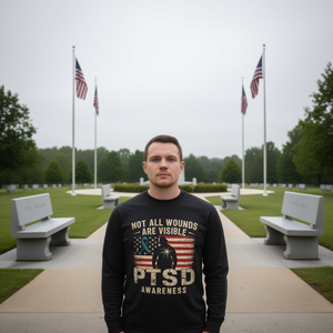 Camiseta de Manga Larga con Estampado de Serigrafía 'No Todas las Heridas Son Visibles', Conciencia sobre el Trastorno por Estrés Posterior (PTSD), Unisex para Adultos, Cuello Redondo, para Caminar, Correr y Eventos - Product Image 2