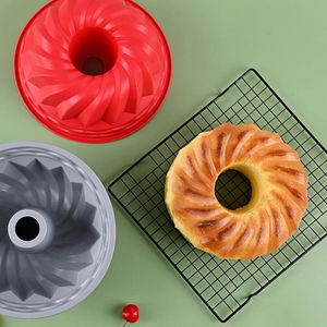 Molde de silicona rojo redondo para hornear, 23 cm de diámetro, 10 cm de altura, para pasteles y postres - Product Image 5