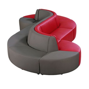 Sofá de Masaje Grande de Ratán con Cuero Dante Premium - Product Image 1