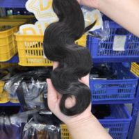 Extensions de cheveux brésiliens ondulés 100% vierges non traités, cuticules alignées, pré-épilées, sans colle, double trame, naturelles