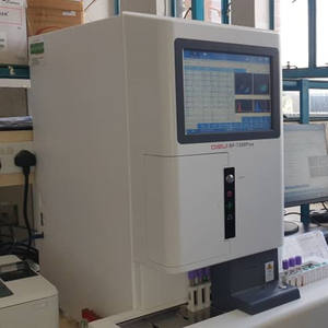 เครื่องตรวจวิเคราะห์เลือดที่ได้รับการรับรองมาตรฐาน CE เครื่องวิเคราะห์เลือด 120 ตัวอย่าง/ชั่วโมง เครื่องวิเคราะห์โลหิตวิทยา 5 ส่วนที่แม่นยำ - Product Image 6