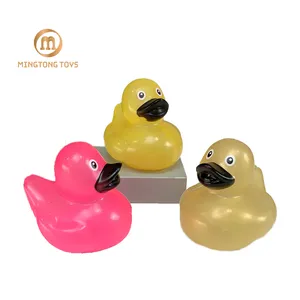 Großhandel Custom Günstige Kinder Bad Spielzeug Bulk Kunststoff PVC Silikon Tier Winzige lustige Gummi ente
