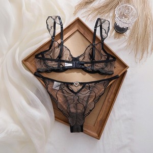 Lencería sexy europea y americana de encaje transparente ultrafino bordado, que hace que los senos grandes parezcan más pequeños y delgados, pu - Product Image 4