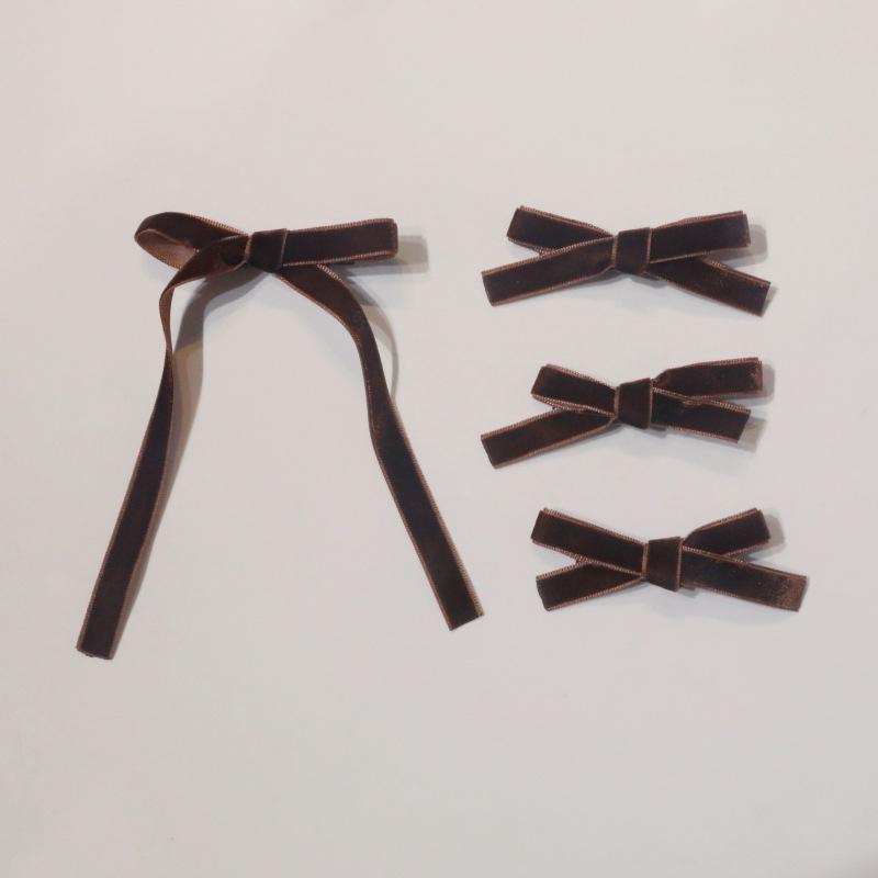 สีน้ำตาล