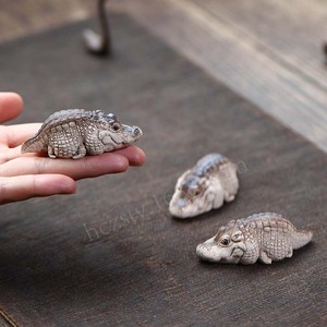 Adorno de Cocodrilo Zisha para Té, Hecho a Mano con Arcilla Púrpura, Accesorio para Ceremonia del Té, Decoración para Mesa de Té - Product Image 2