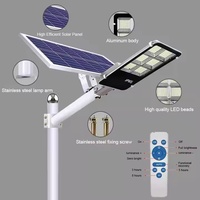 Vente en gros de lampadaire monocristallin Offre Spéciale Batterie au lithium 60W100W200W300W500W commercial Lampadaire solaire à led