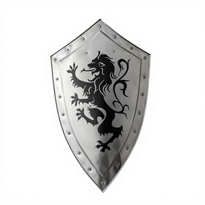Bouclier chauffe-jambes médiéval Lion Rampant |   Bouclier de chevalier fait main en acier - Product Image 1