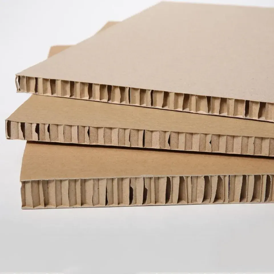 Supermarkt Karton-Vorlage 35 mm Dicke Karton Koffer recycelbare Wabenpapierpappen