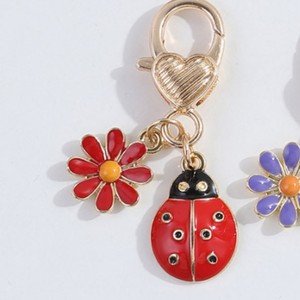 Mignon émail fleur breloques porte-clés pendentif voiture porte-clés <span class=keywords><strong>téléphone</strong></span> breloque coccinelle mode bijoux accessoires bonne chance cadeau - Product Image 5
