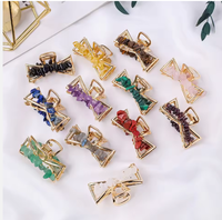 Pince à cheveux papillon plaquée or faite à la main avec éclats de cristal naturel et pierres précieuses de guérison pour femmes, vente en gros