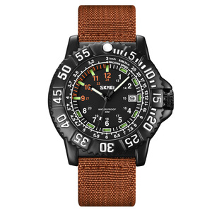 Reloj de Cuarzo de Lujo para Hombre con Pantalla de Agujas, Resistencia al Agua de 30 Metros, Función de Calendario y Correa de Acero Inoxidable - Product Image 2