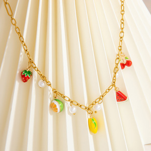 Collar con dijes de frutas, cadena de aleación de zinc dorada, fresa, sandía, mango, joyería de fiesta, collares de moda con cuentas - Product Image 2