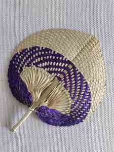 Éventail artisanal en bambou et feuille de palmier tressée, personnalisable en gros - Product Image 3